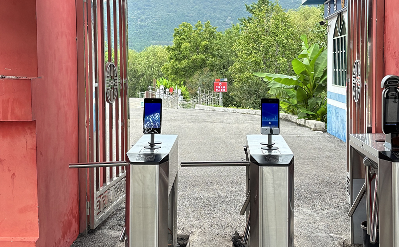 景区票务系统定制开发难？极悦注册源头厂家提供深度业务适配