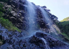 极悦票务系统和黄岩大瀑布达成合作协议